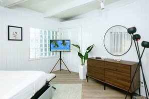 2 多间卧室、办公桌、熨斗/熨衣板、WiFi