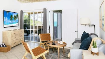 Een televisie en een kantoor