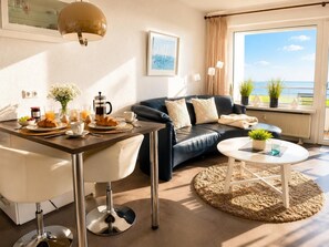 Living area - Fewo Weers. Whg. 41, Seesicht, Strichweg 75a,27472 Cuxhaven, Grimmershörn (Cuxhaven)