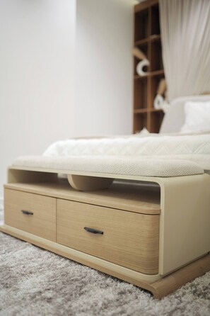 1 bedroom, iron/ironing board, internet, bed sheets