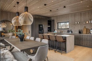Dining - Trysilfjell hytteområde 2115 by Vacation Trysil (Trysil)