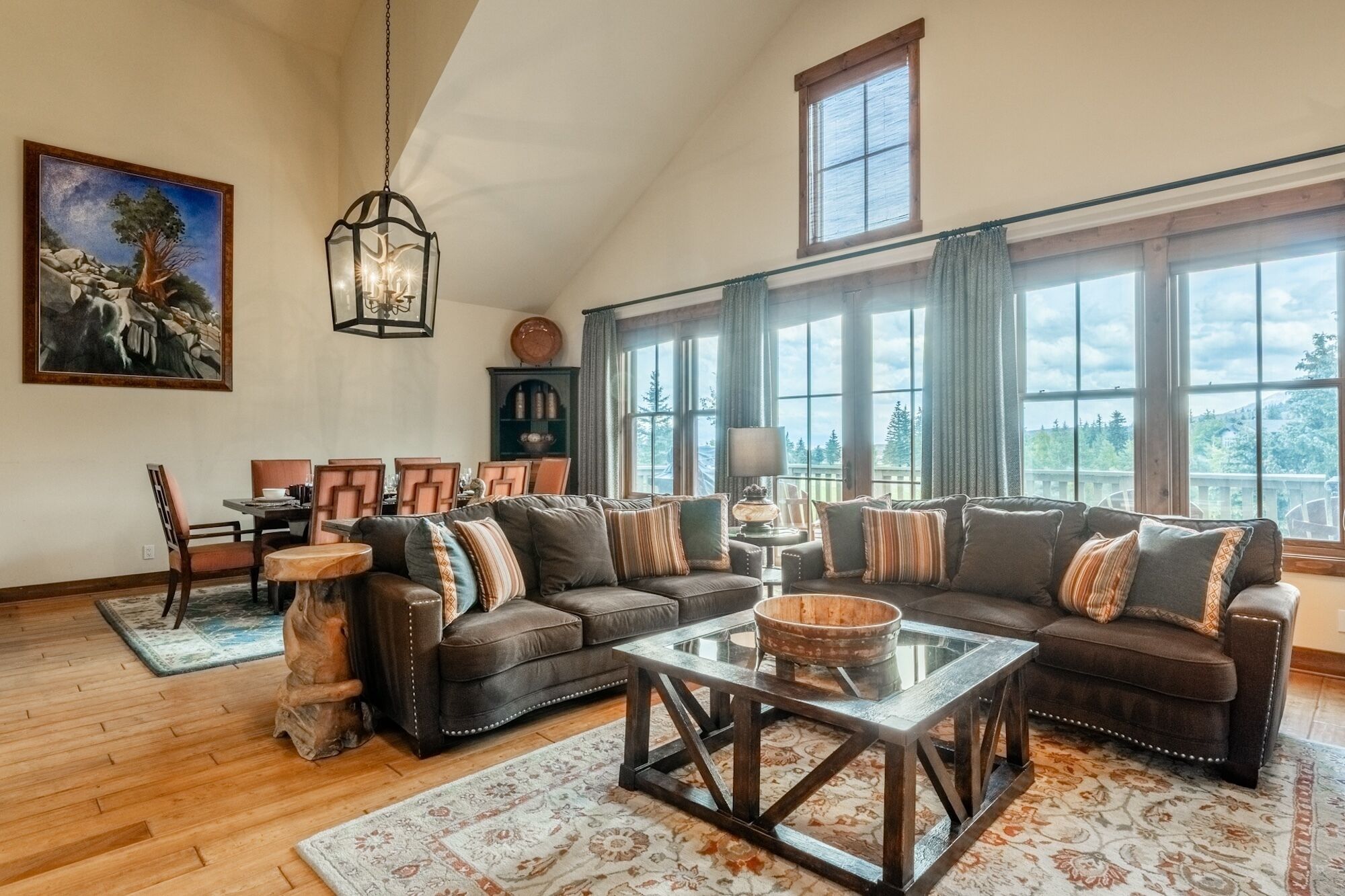 TV connectée, cheminée