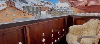 Haus Wallis - Family Room Simsalabim - Ski-In and Out at Ski Arlberg