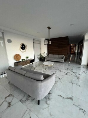 Interior - Loft Icon Strip view/Balcony & Pool, Couples 1203 (Tijuana)