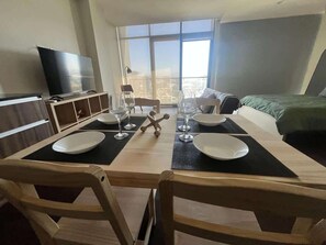 熨斗/熨衣板、WiFi、床单