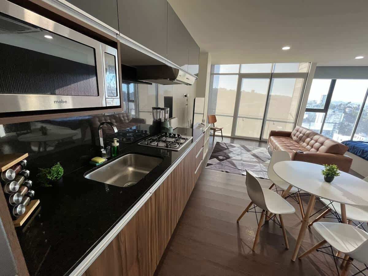 Fridge, microwave, stovetop, dishwasher