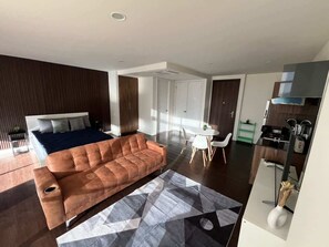 Interior - Loft Icon Strip view/Balcony & Pool, Couples 1006 (Tijuana)