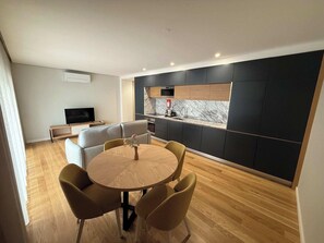 Dining - 1-bedroom apartment with terrace (Porto)