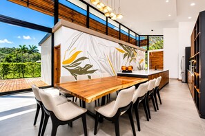 Dining - 5-star Reserva Conchal 2 min from beach-Golf cart. FREE beach club access . LUX (Brasilito)