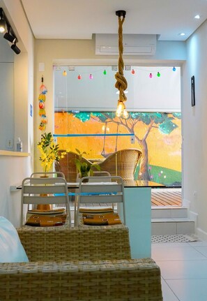 Interior - Apartment with gourmet balcony, 150m from Enseada beach. (Guarujá)