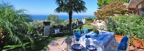 Outdoor dining - AMORE RENTALS - Villa Auxilia with Shared Pool and Terrace (Piano di Sorrento)