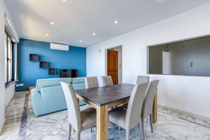 Dining - De Redin Collection / Suite No.14 / Ocean Views (Sliema)