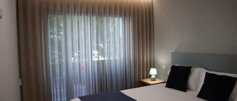 2 間睡房、熨斗/熨衫板、免費 Wi-Fi、床單