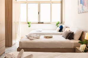 Room - De Redin Collection / Suite No.11 / Ocean Views (Sliema)