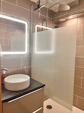 Hair dryer, towels, soap, toilet paper - Apartment Duplex Cocoon 6 Pers Pied des Pistes (Les Belleville)