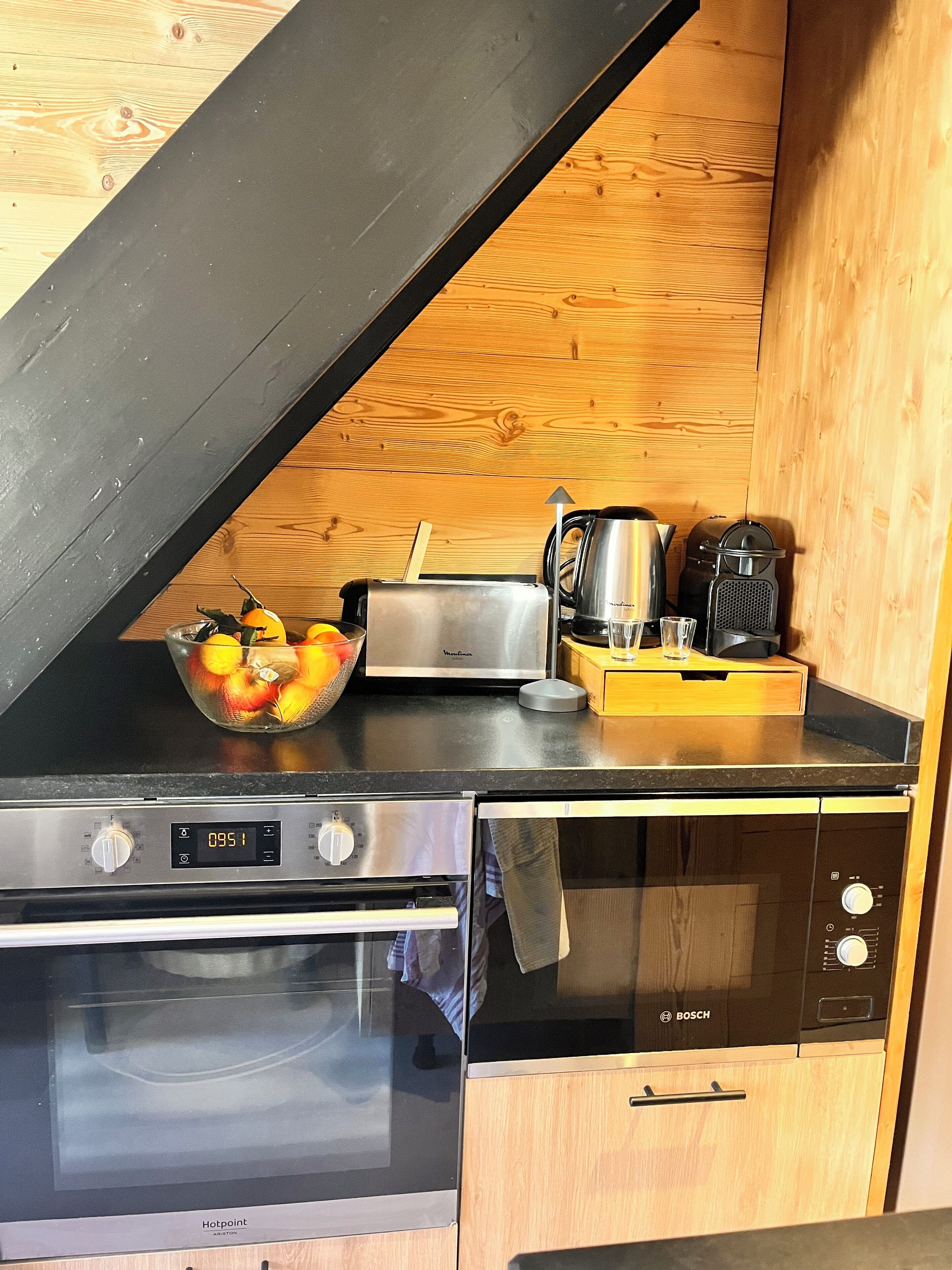 Micro-ondes, four, plaque de cuisson, lave-vaisselle