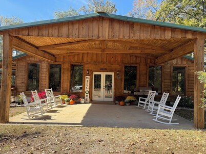 Picturesque Lodge with AC in Glenwood, AR - 2 bedrooms sleeping 26.