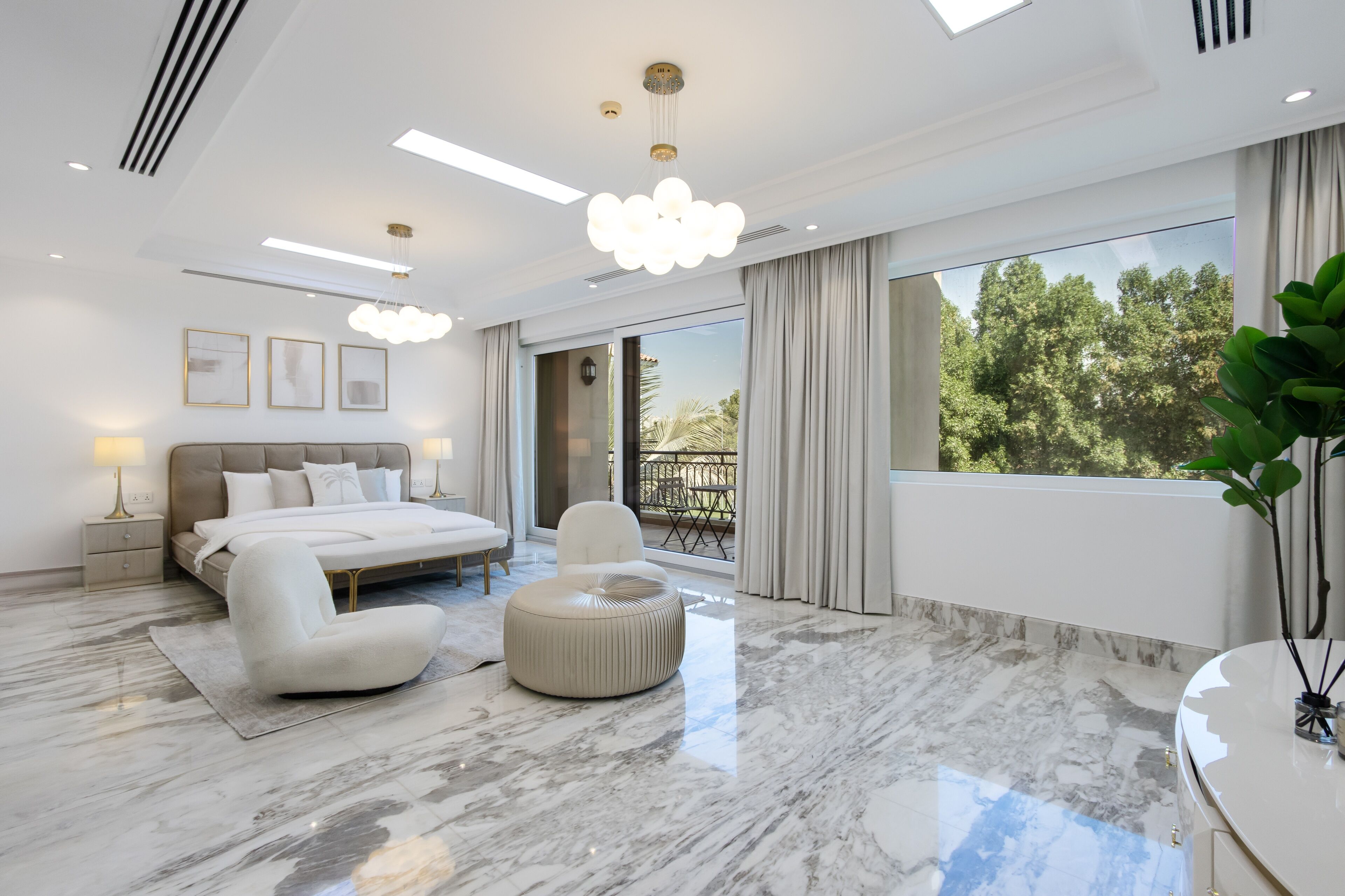 6 bedrooms, iron/ironing board, free WiFi, bed sheets