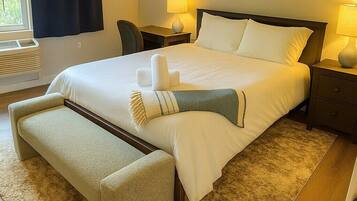 Bügeleisen/Bügelbrett, Internetzugang, Bettwäsche