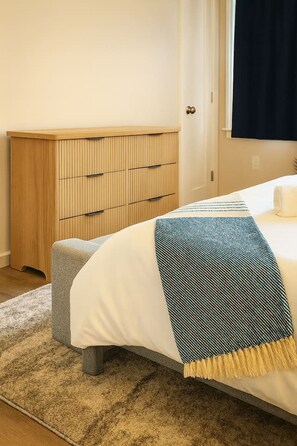 Unclassified image, 4 of 12, button - Modern Westville Home Near Yale University (New Haven)