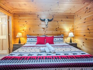 4 slaapkamers, een strijkplank/strijkijzer, wifi, beddengoed