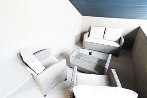 Svaja ApartHotel 4 | Tabla de planchar con plancha y Internet por cable gratuito