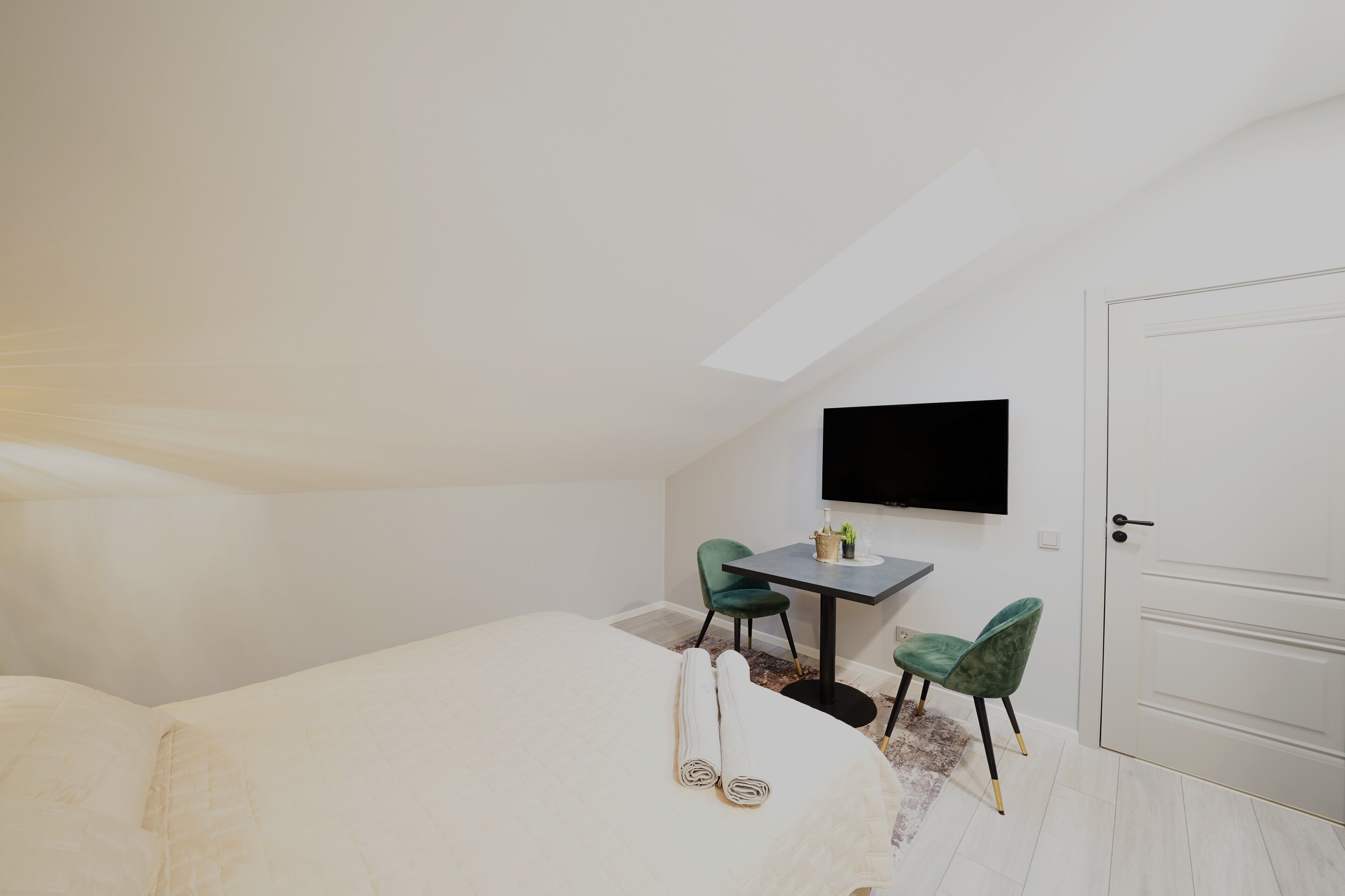 Svaja ApartHotel 5 | Tabla de planchar con plancha y Internet por cable gratuito