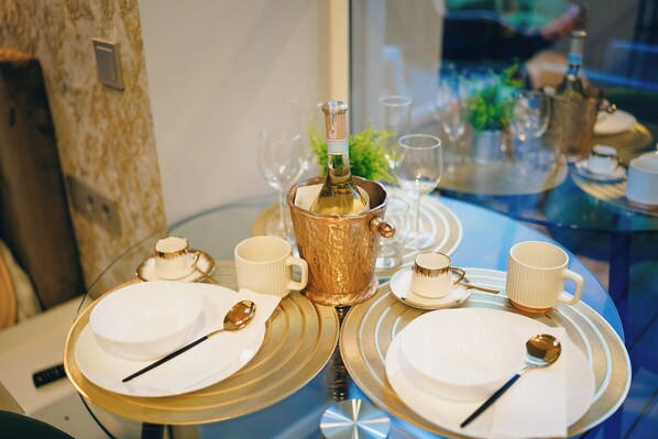 Svaja ApartHotel 9 | Een strijkplank/strijkijzer, gratis kabelinternet