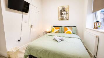 1 bedroom, iron/ironing board, WiFi, bed sheets