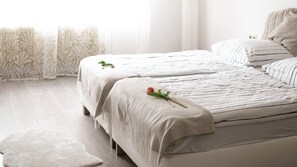 2 bedrooms, iron/ironing board, WiFi, bed sheets - Hechingen: AlbGlück 1 Apartment | 2 bedrooms | sleeps 1–5 | 5 km Castle (Hechingen)