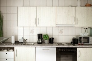 ميكروويف، فرن، موقد طهي مسطح، غسالة أطباق