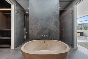 Hair dryer, towels - Sundance House | Landmark LoHi Luxury Estate (Denver)