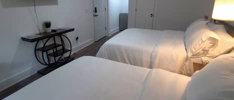 Strykejern/-brett og wi-fi (inkludert)