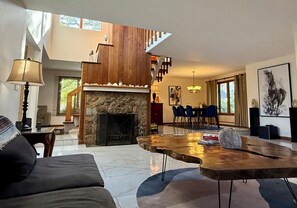 Smart TV, fireplace, stereo, computer monitors