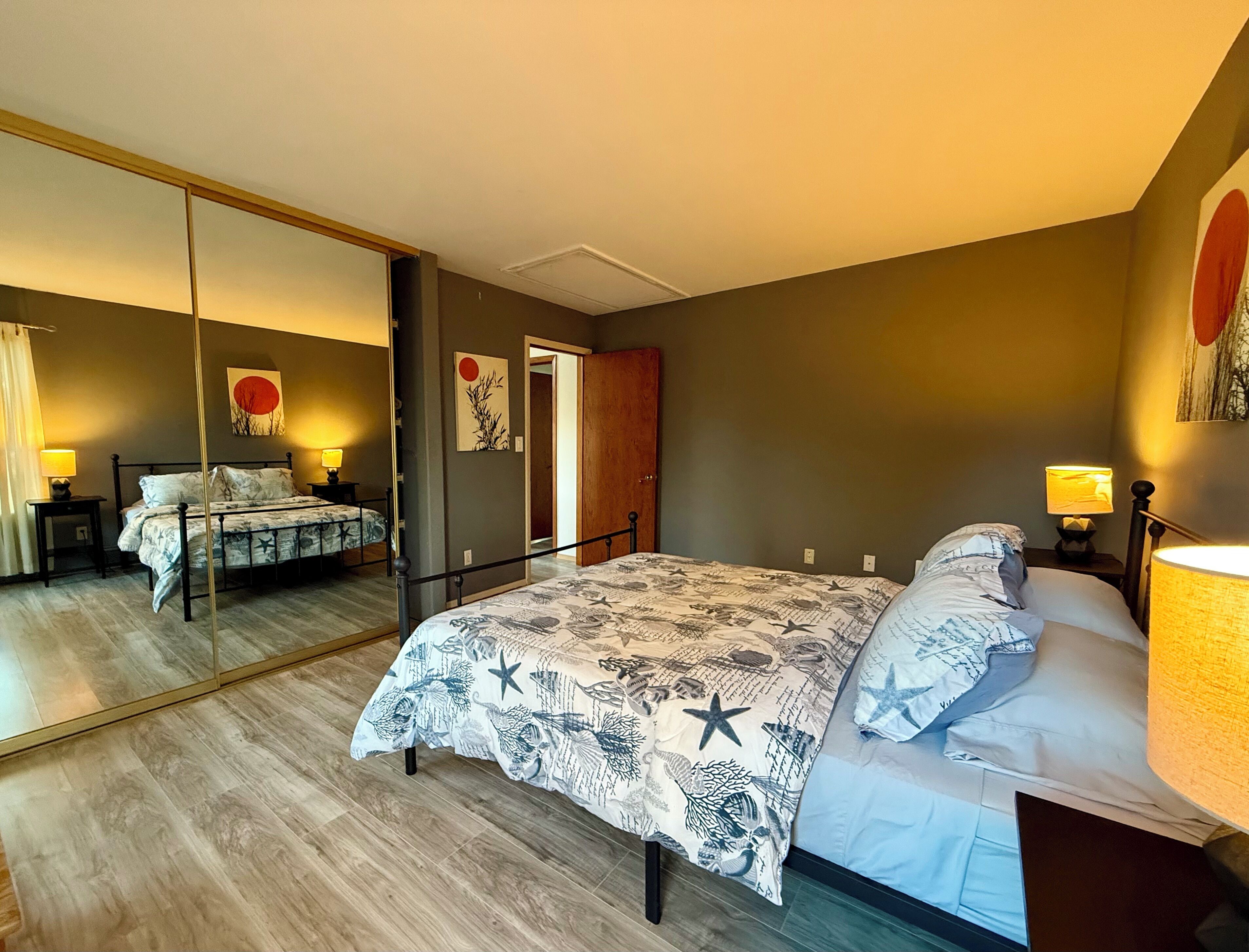 4 Schlafzimmer, Schreibtisch, Bügeleisen/Bügelbrett, kostenloses WLAN