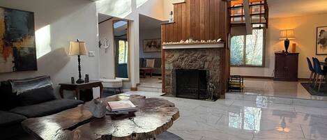 Smart TV, fireplace, stereo, computer monitors