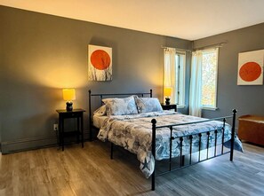 4 Schlafzimmer, Bügeleisen/Bügelbrett, WLAN, Bettwäsche