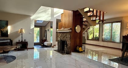 Cozy beach hose minutes from Hamptons