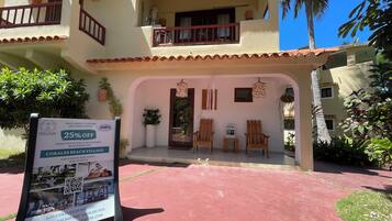 Lichaamsbehandelingen, hydrotherapie, aromatherapie, hotstone-massages