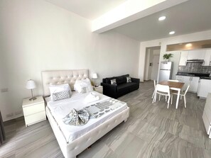 Studio – exclusive, ikke-røyk, kjøkken | Eget kjøkken | Mikrobølgeovn, kokeplater, kaffetrakter/tekoker og brødrister