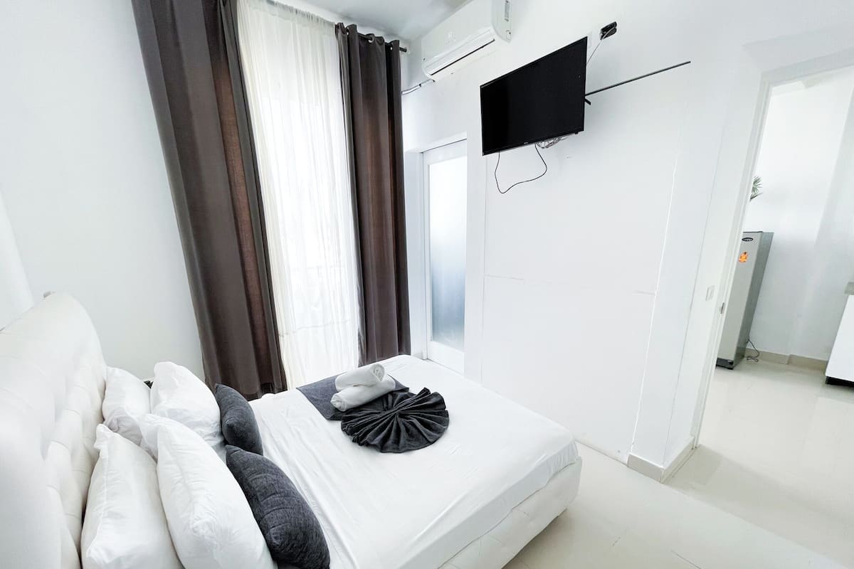 Estudio junior, no fumadores, Aire acondicionado | Ropa de cama de alta calidad y edredones de plumas