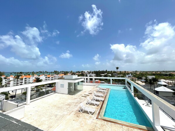 حمّام سباحة خارجي