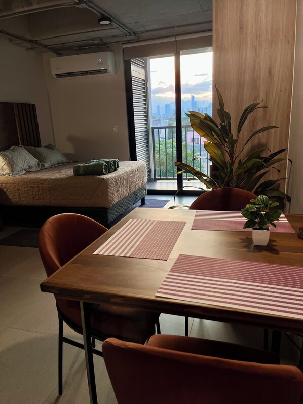 1 bedroom, iron/ironing board, WiFi, bed sheets - Centrally located loft 80 steps away from Santa Lucia - Monterrey Downtown - (Monterrey)