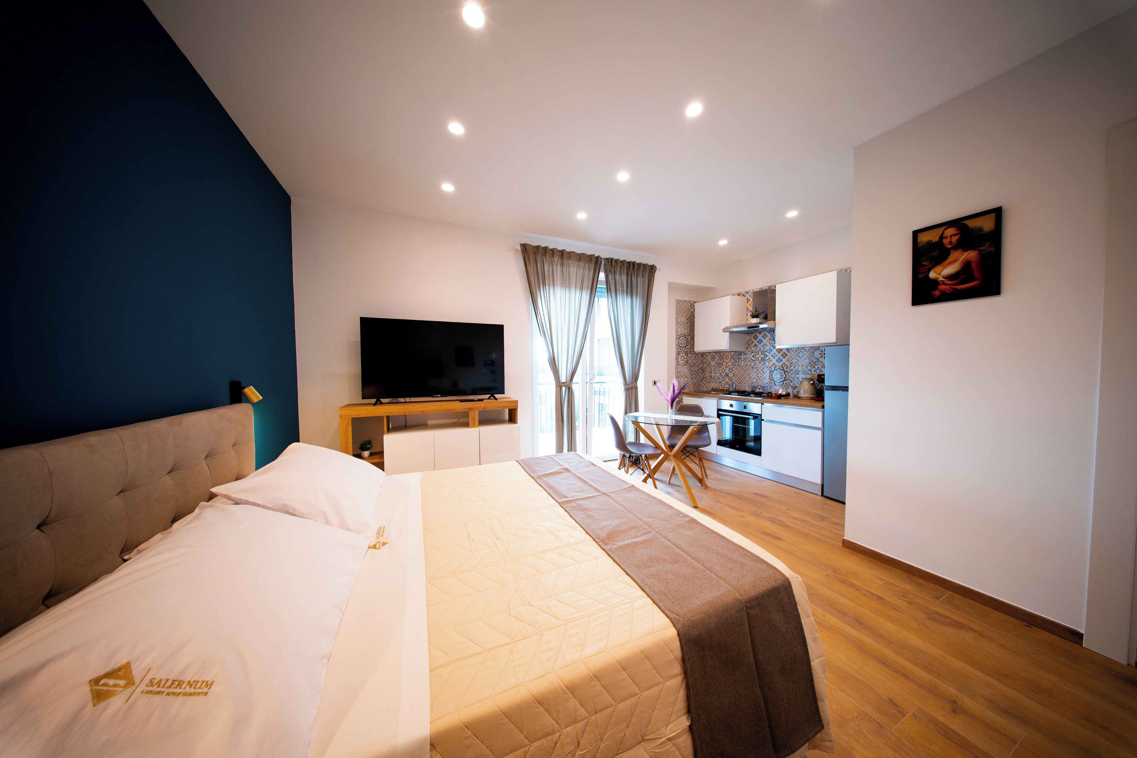 筆電工作空間、免費無線上網