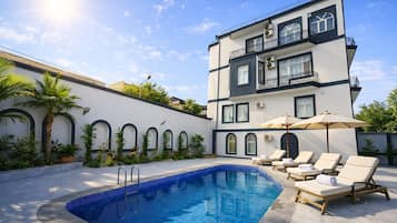 Seasonal outdoor pool