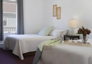 Een strijkplank/strijkijzer, gratis wifi, beddengoed