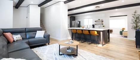 Televisión, chimenea