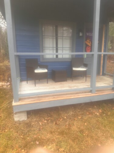 Pleasant cabin in Blue Mountain Lake
 include breakfast SAT & SUN morning