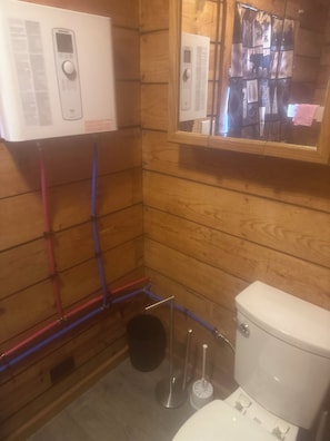 Håndklær og toalettpapir