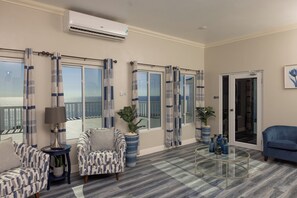 Penthouse Mewah, pemandangan laut | Area keluarga